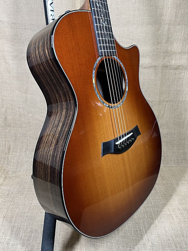 Taylor Custom Grand Auditorium Red Cedar/Indian Rosewood