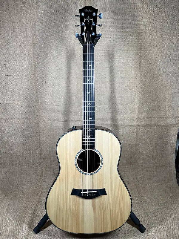 Taylor Custom Grand Pacific Adirondack Spruce/Indian Rosewood