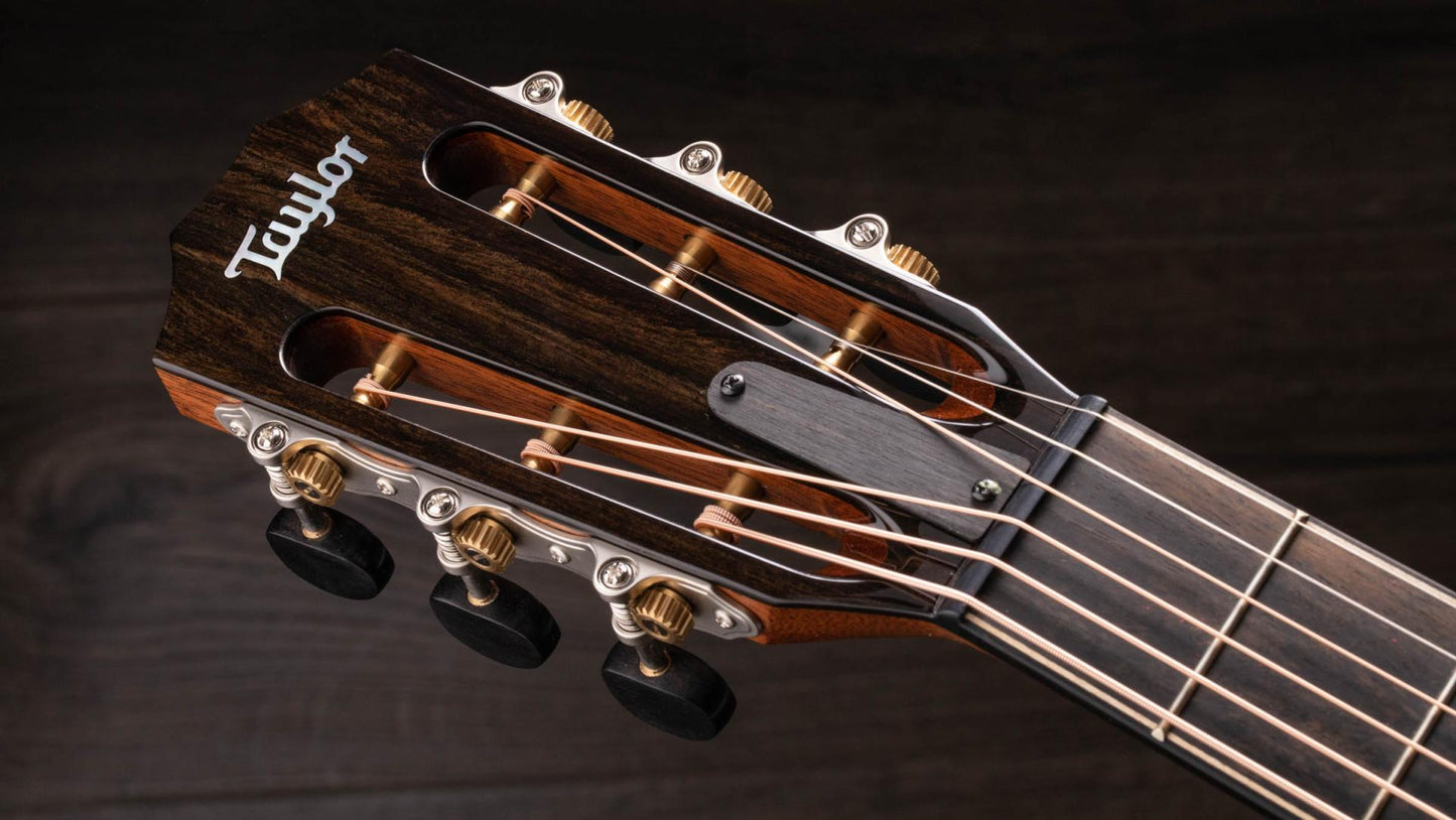 Taylor 812ce 12-Fret, Acoustic Guitar