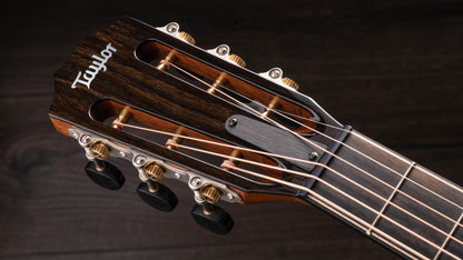 Taylor 812ce 12-Fret, Acoustic Guitar