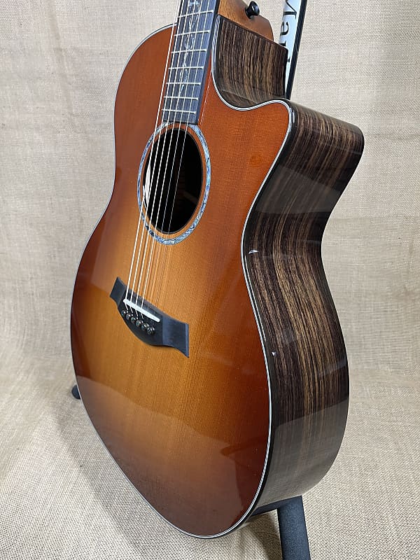 Taylor Custom Grand Auditorium Red Cedar/Indian Rosewood